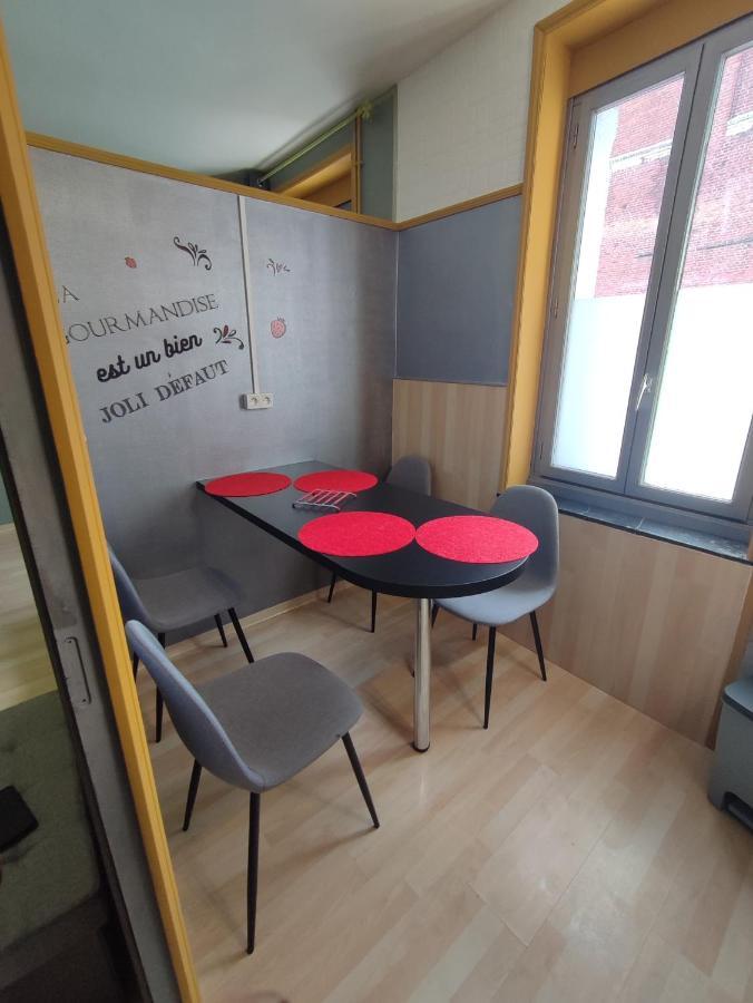 Studio indépendant accès direct autonome. Le Cateau-Cambresis Extérieur photo